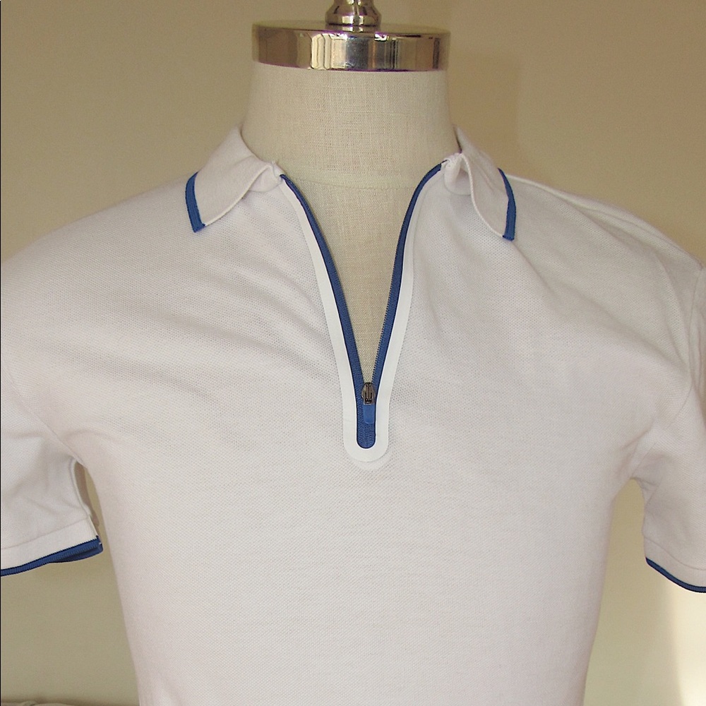 WHITE POLO WITH COLOR-CONTRAST!